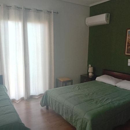 Hotel Διεθνές Zacharo Bagian luar foto