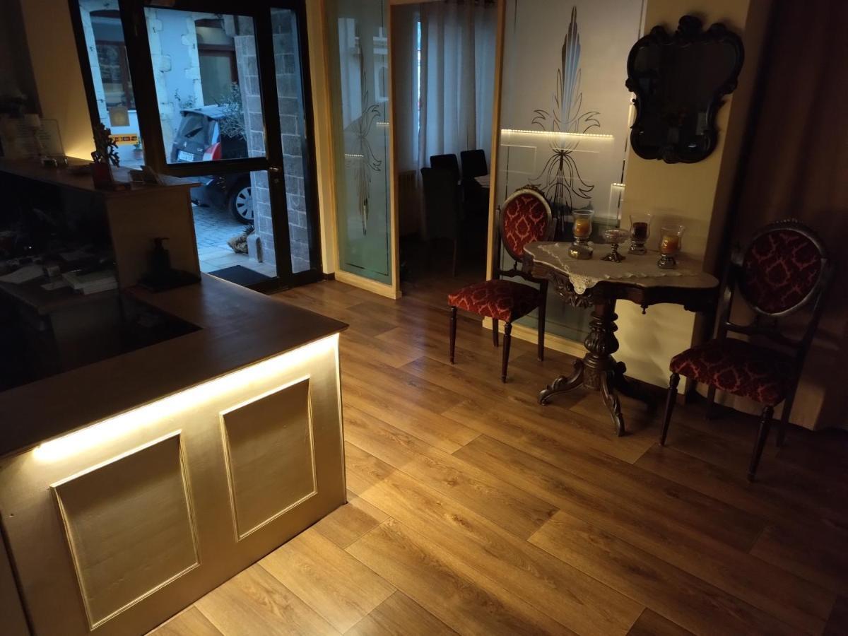 Hotel Διεθνές Zacharo Bagian luar foto