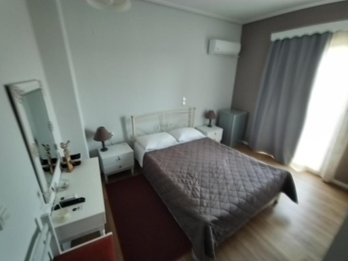Hotel Διεθνές Zacharo Bagian luar foto