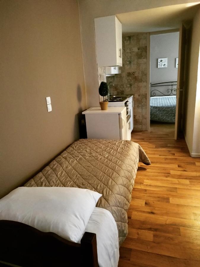 Hotel Διεθνές Zacharo Bagian luar foto